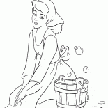 シンデレラは床を洗います