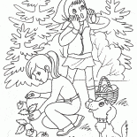 森の中で夏の子供たち