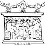 暖炉の上のクリスマスのストッキング