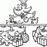 クリスマスツリーと多くの贈り物